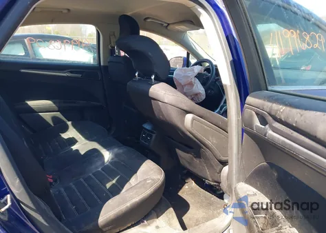 2015 Ford Fusion Se z USA, uszkodzony, nr VIN 1FA6P0H73F5111716